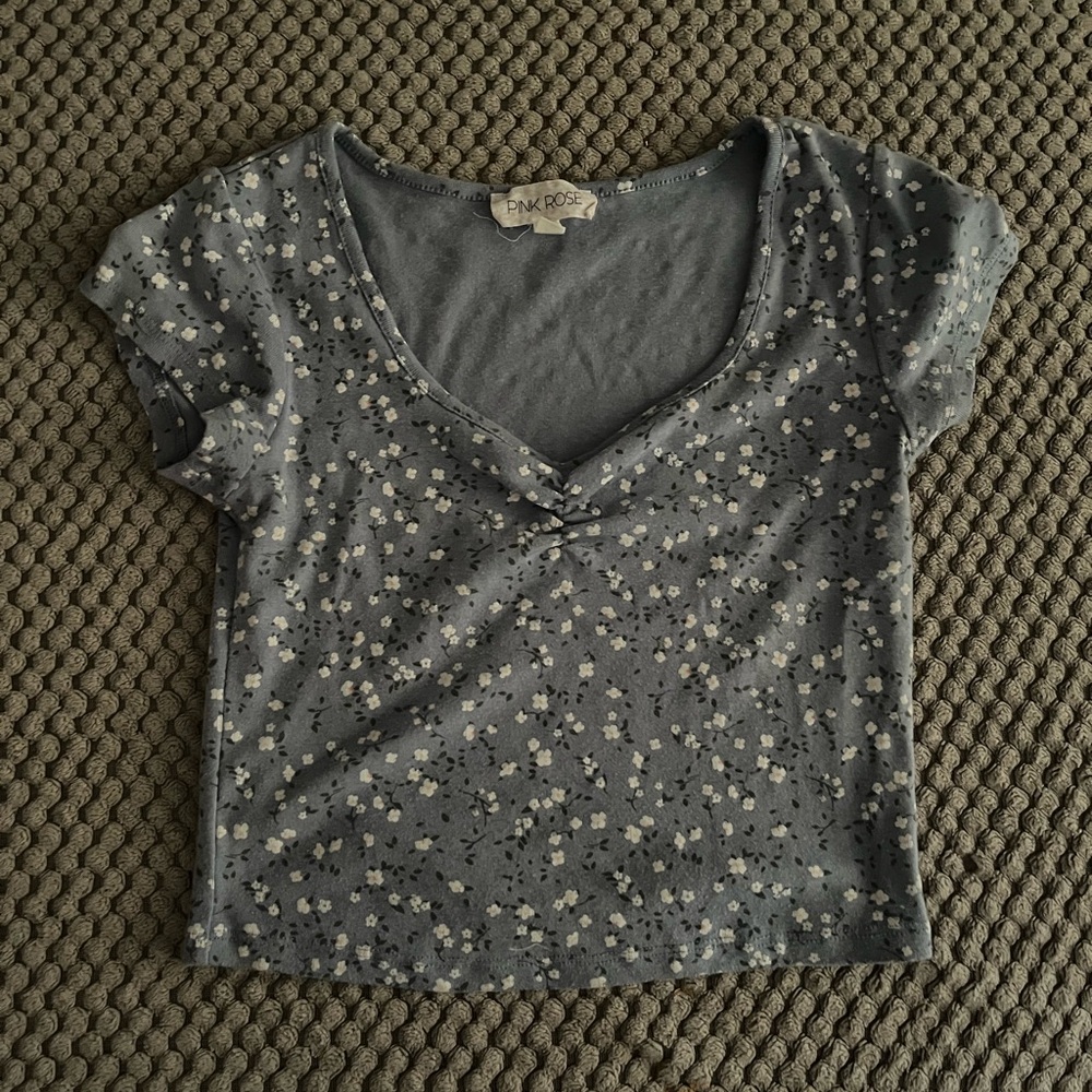 Perfect shirt for the spring and summer
